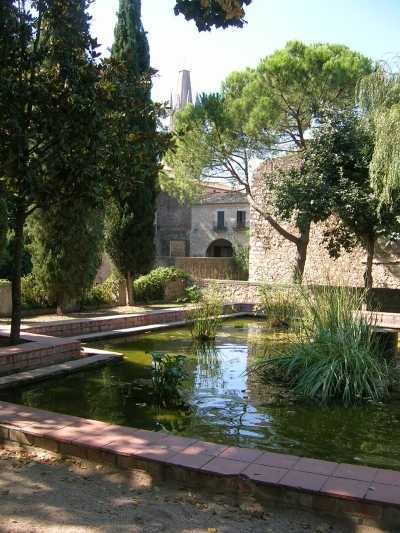 Garden below Catedral 2